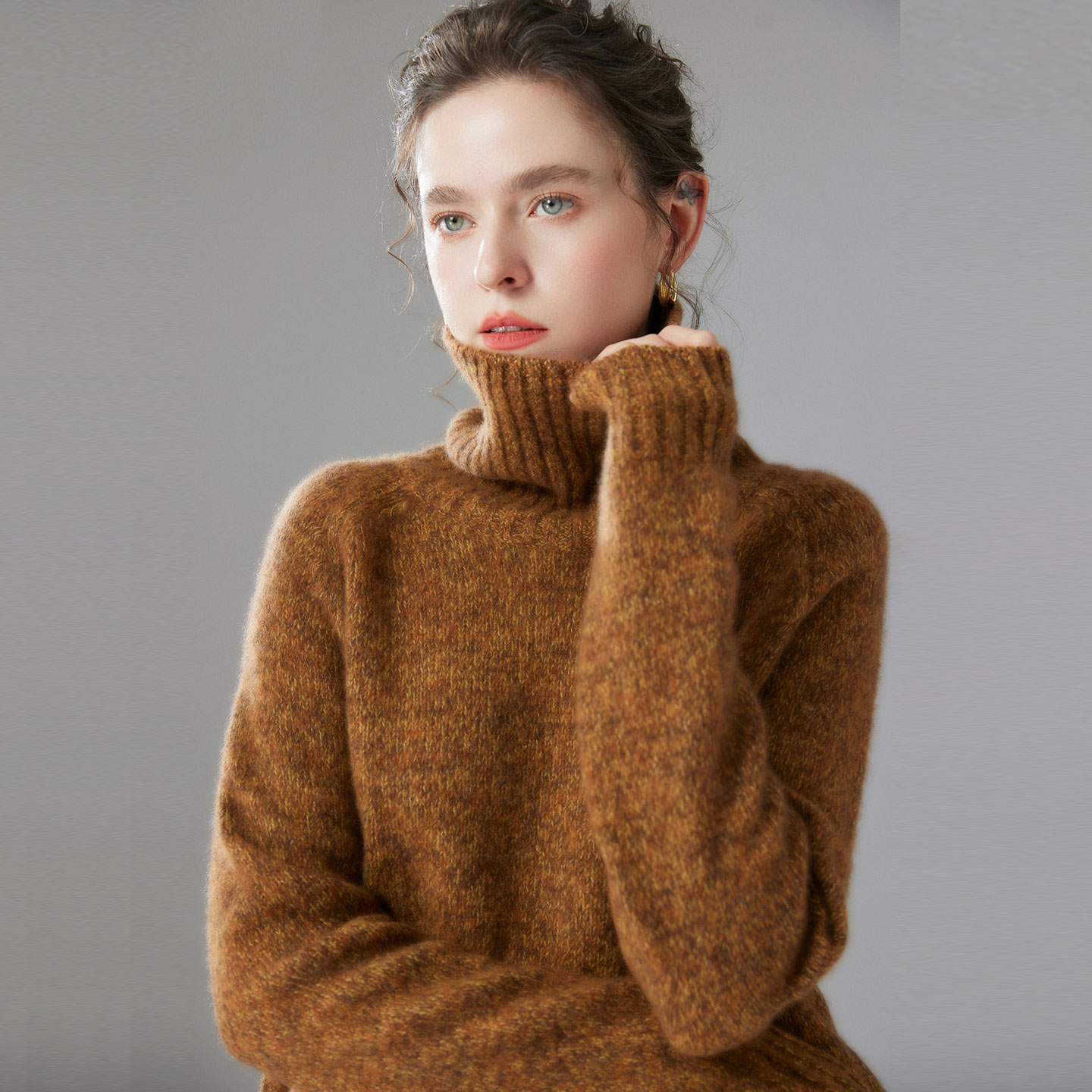 Streetwear Brand Of The Year - Maglione in cashmere, base in filato